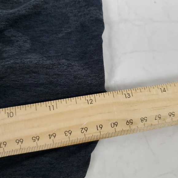 Vuori Elevation Sports Bra Black Grey Camo Athletic Strappy Women's Small - Picture 7 of 8